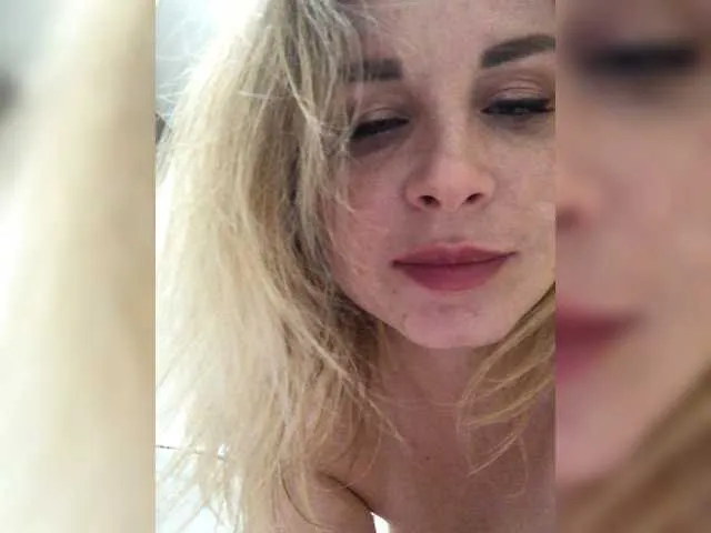 Live sex webcam photo for -x777x- #271787661