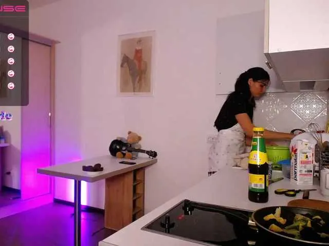 Live sex webcam photo for -yeshka- #271982040