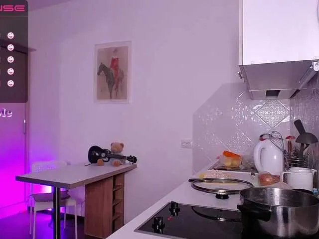 Live sex webcam photo for -yeshka- #272479938