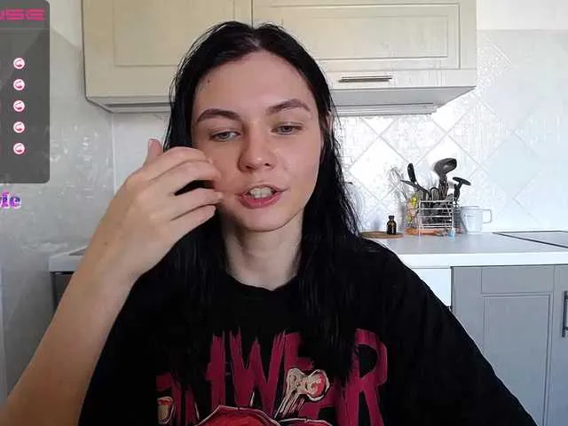 Live sex webcam photo for -yeshka- #272742836