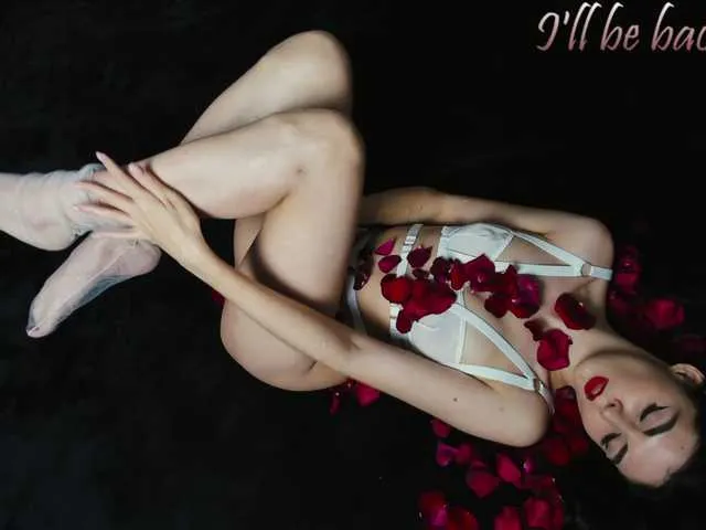 Live sex webcam photo for -yeshka- #275617738