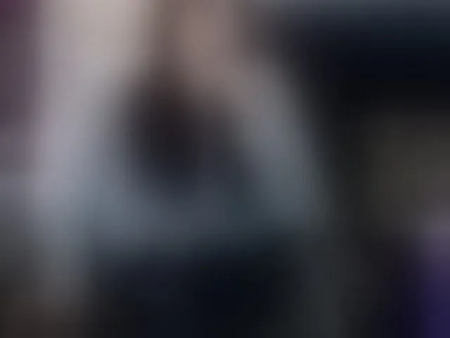 Live sex webcam photo for -yuyi #294001970