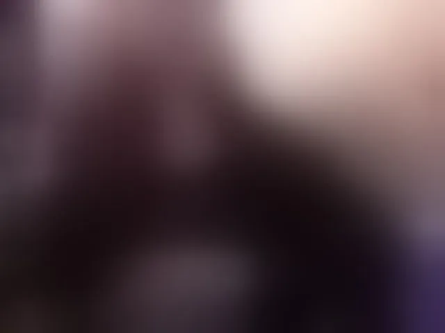 Live sex webcam photo for -yuyi #294065156