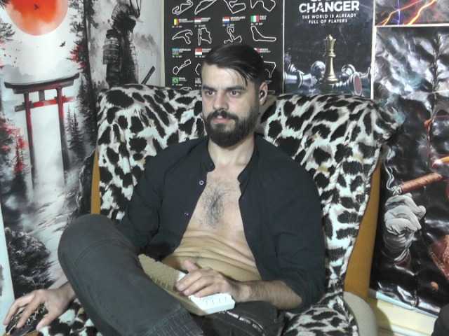 Live sex webcam photo for 00george #292385522