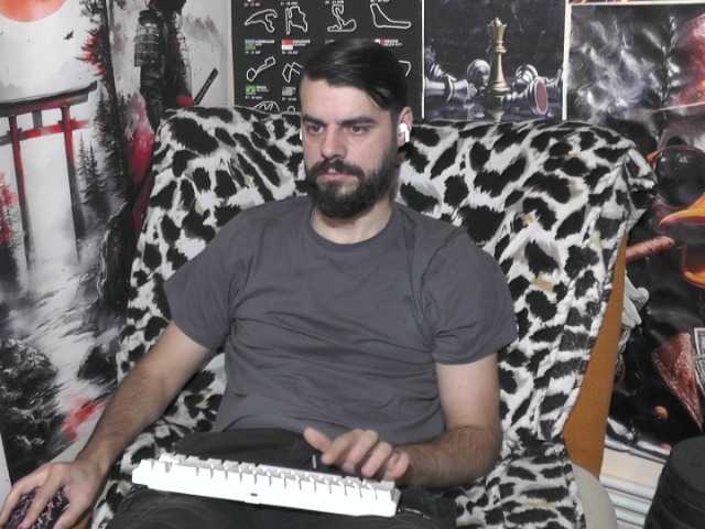 Live sex webcam photo for 00george #292413601