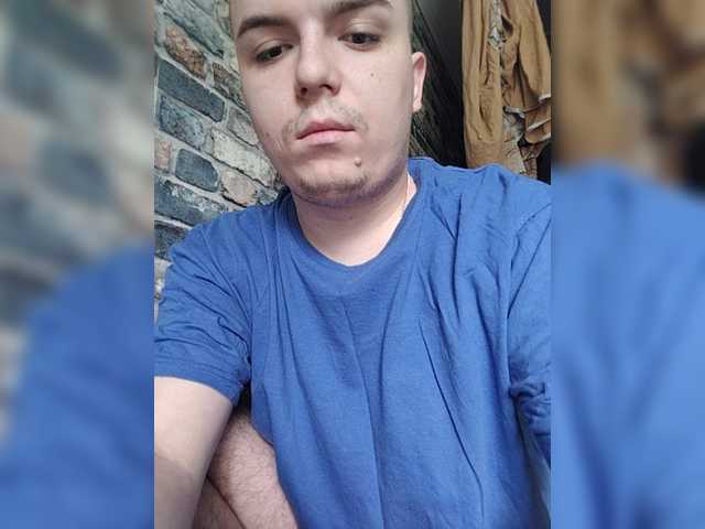 Live sex webcam photo for 00loshka00 #277996325