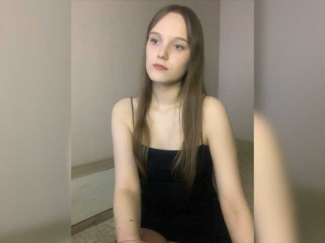 Live sex webcam photo for 1-Di-1 #277826340