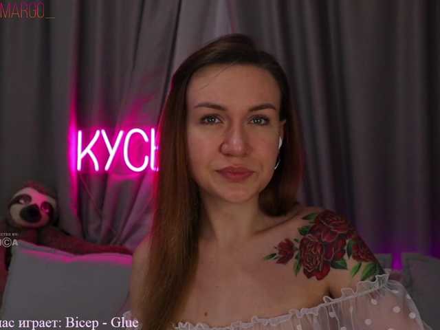 Live sex webcam photo for 1-x #291463424