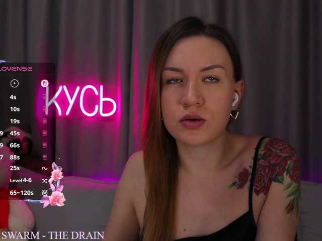 Live sex webcam photo for 1-x #292099687