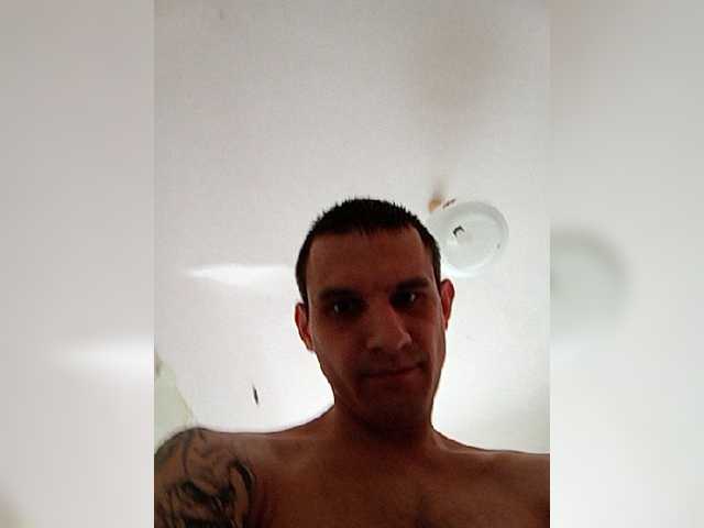 Live sex webcam photo for 11Lexus11 #277593655