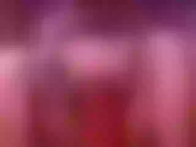 Live sex webcam photo for 11NCHSELFSUCKTS #289702787