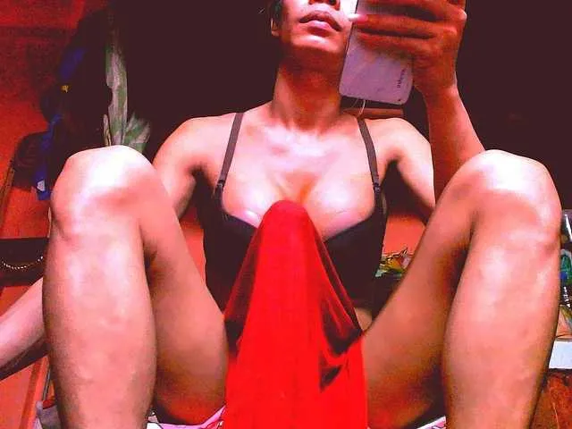Live sex webcam photo for 11NCHSELFSUCKTS #290681762