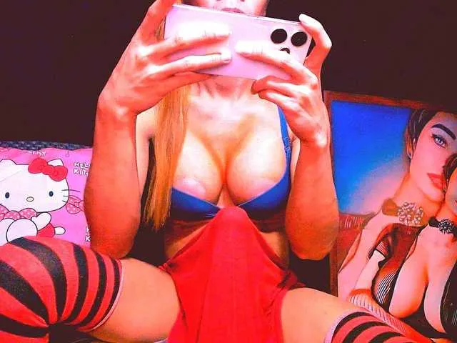 Live sex webcam photo for 11NCHSELFSUCKTS #290723954