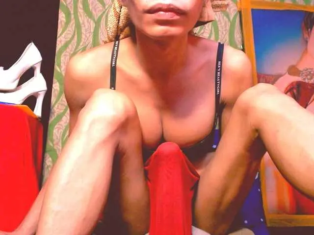 Live sex webcam photo for 11NCHSELFSUCKTS #292664829