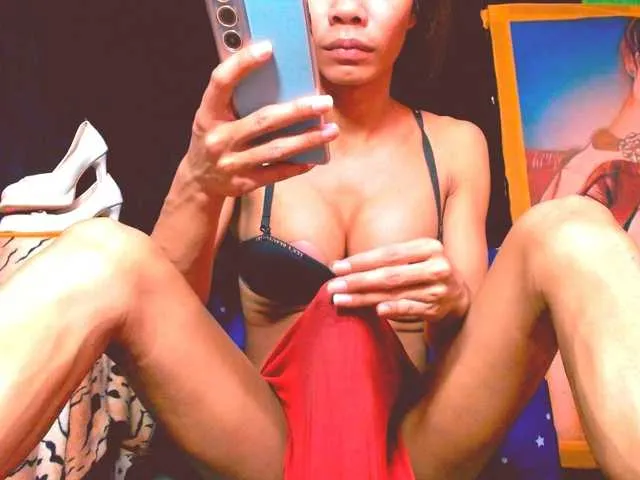 Live sex webcam photo for 11NCHSELFSUCKTS #292738364