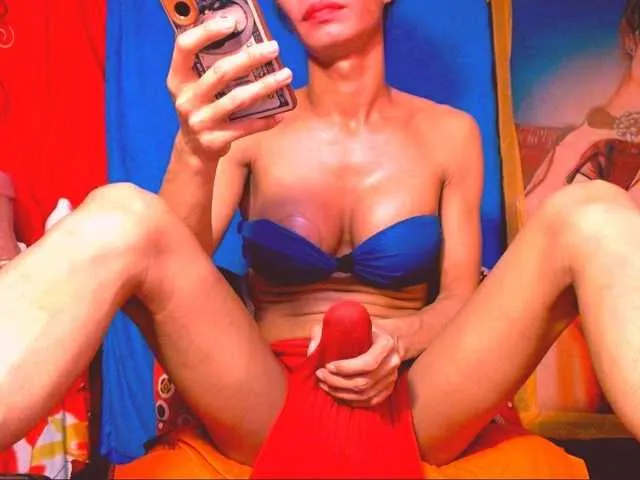 Live sex webcam photo for 11NCHSELFSUCKTS #294165011