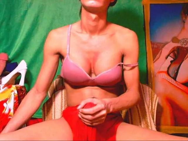 Live sex webcam photo for 11NCHSELFSUCKTS #294269911