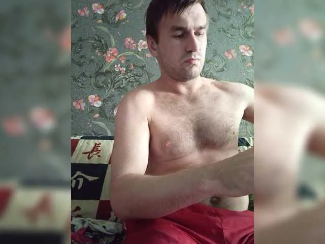 Live sex webcam photo for 123Oksi123 #275690861