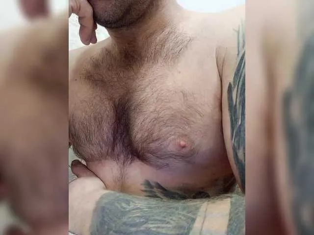 Live sex webcam photo for 123Oksi123 #292208795