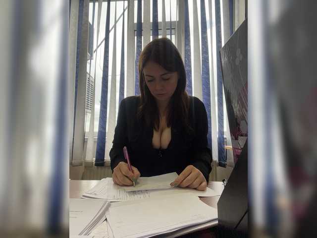 Live sex webcam photo for 17Alisa1717 #273062660