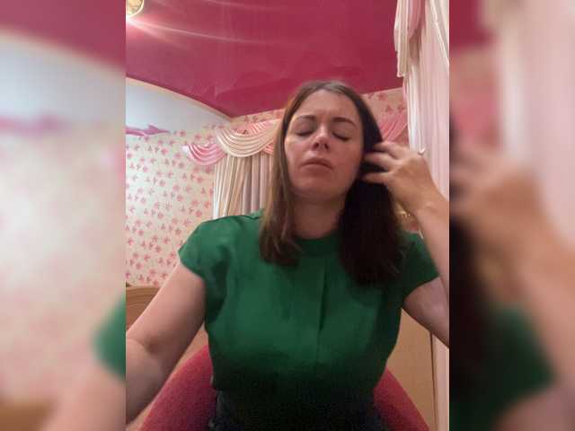 Live sex webcam photo for 17Alisa1717 #273825746