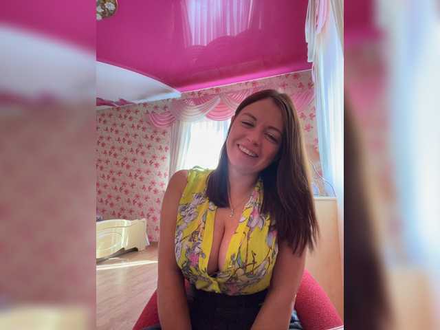 Live sex webcam photo for 17Alisa1717 #274306365