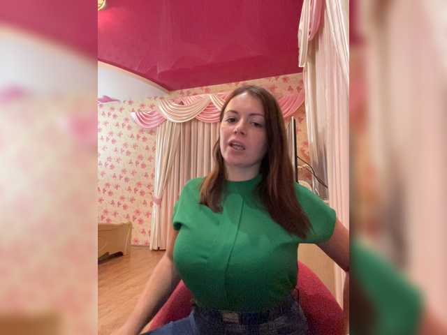 Live sex webcam photo for 17Alisa1717 #274443289