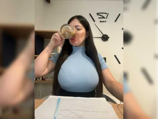 Live sex webcam photo for 17Alisa1717 #278088932