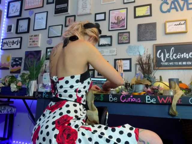 Live sex webcam photo for 1800fckyu #276410279