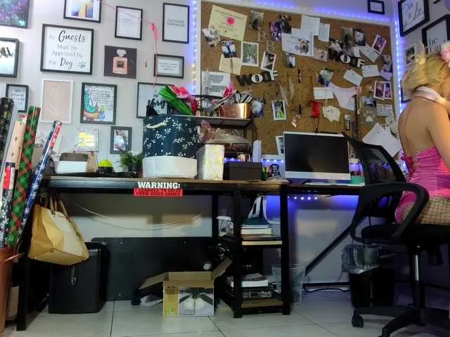 Live sex webcam photo for 1800fckyu #276979444