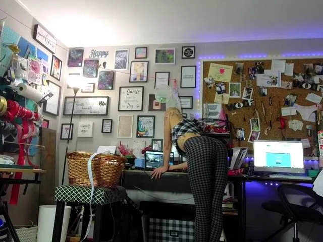 Live sex webcam photo for 1800fckyu #277018710