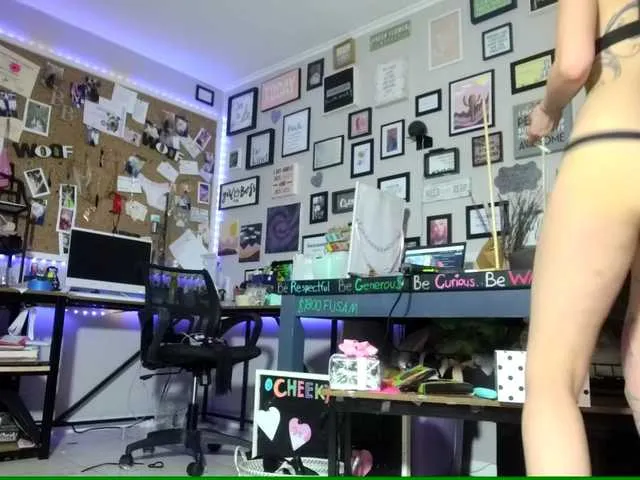 Live sex webcam photo for 1800fckyu #277053389