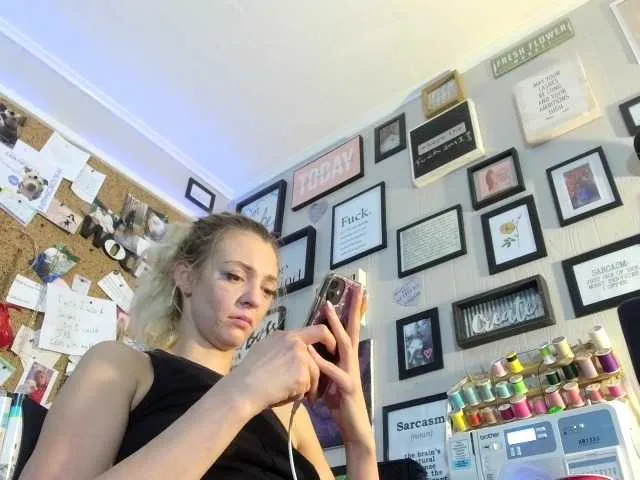 Live sex webcam photo for 1800fckyu #277097197