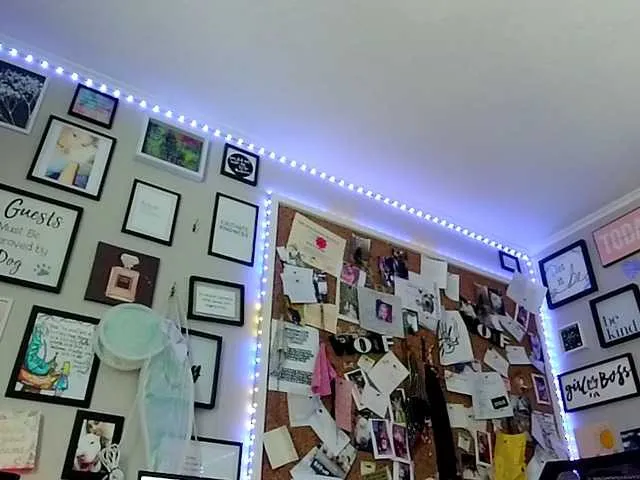 Live sex webcam photo for 1800fckyu #277389889