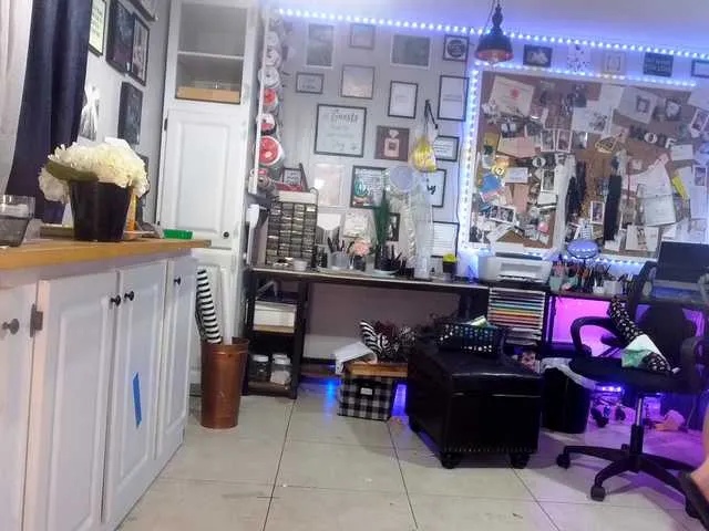 Live sex webcam photo for 1800fckyu #289331845