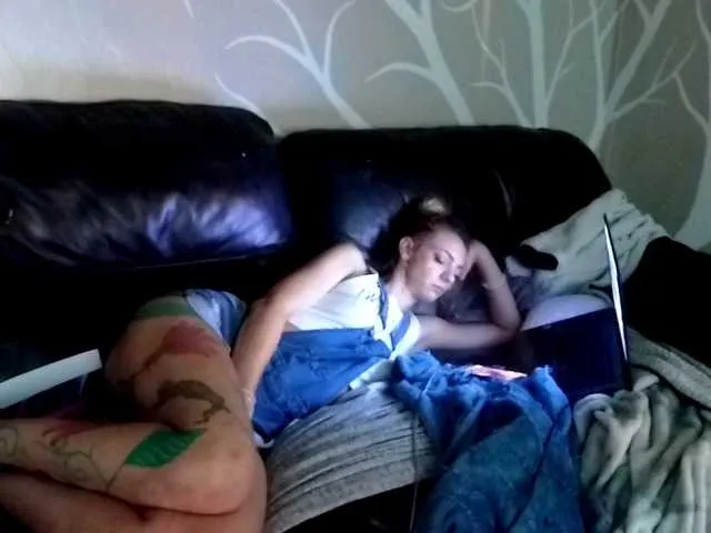 Live sex webcam photo for 1800fckyu #290826200