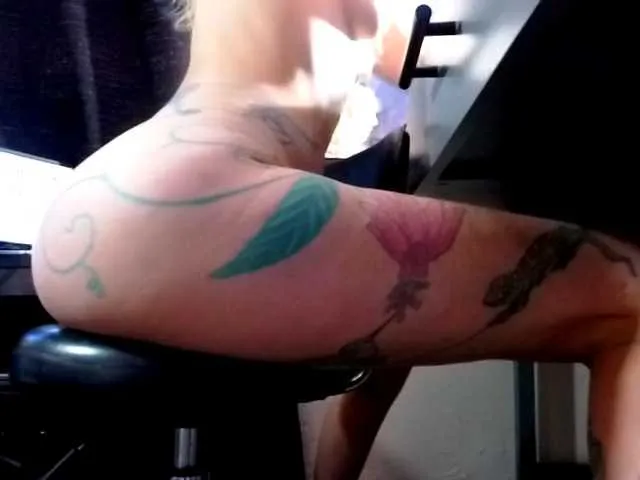 Live sex webcam photo for 1800fckyu #290876418