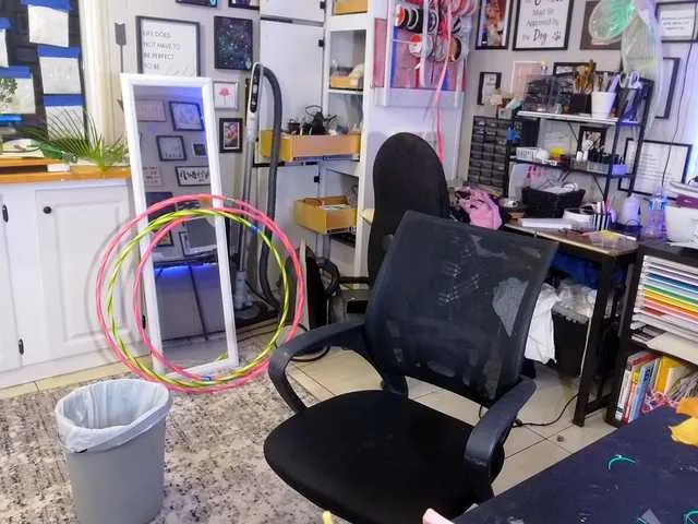 Live sex webcam photo for 1800fckyu #291049673