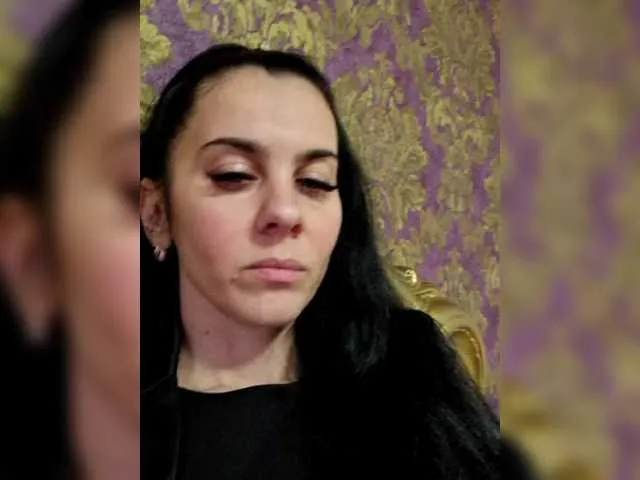 Live sex webcam photo for 1Glorya1 #290315969