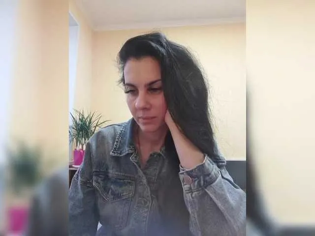 Live sex webcam photo for 1Glorya1 #290345739
