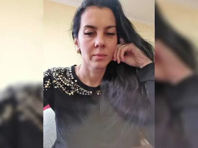 Live sex webcam photo for 1Glorya1 #290565724