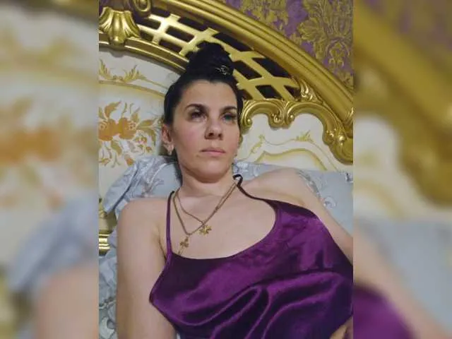 Live sex webcam photo for 1Glorya1 #291208220