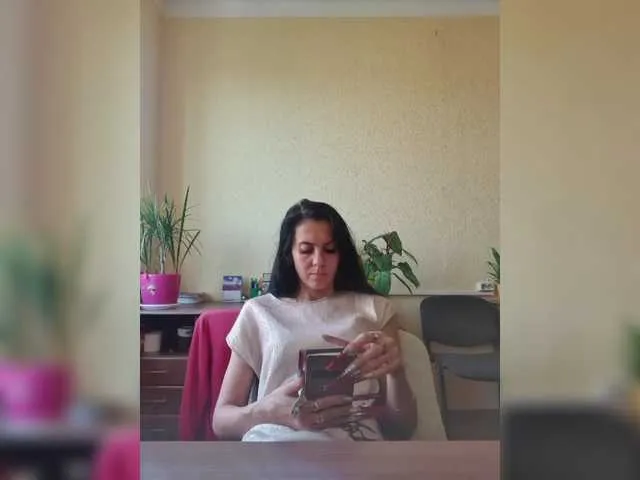 Live sex webcam photo for 1Glorya1 #291601060