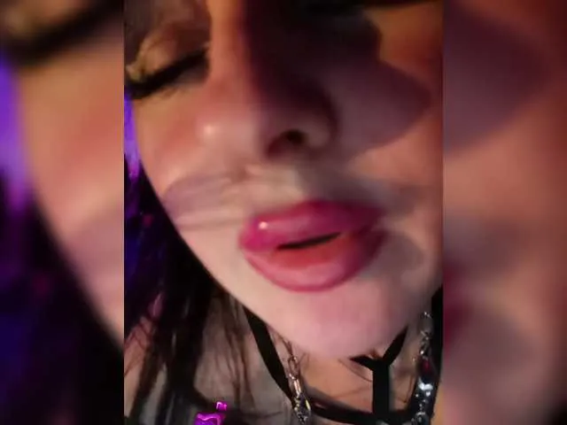 Live sex webcam photo for 1Kafeta #291304243