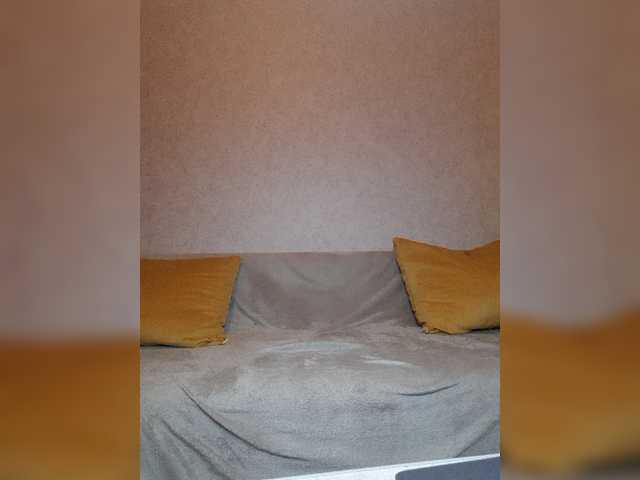 Live sex webcam photo for 1MINA #275594728