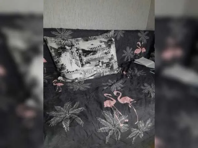 Live sex webcam photo for 1MINA #276062476