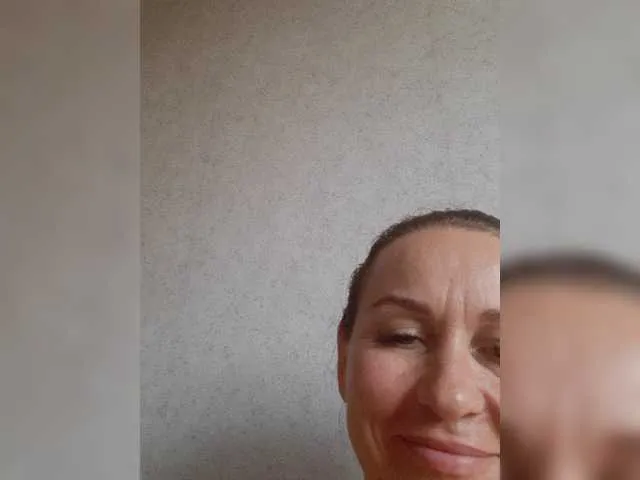 Live sex webcam photo for 1MINA #276121117