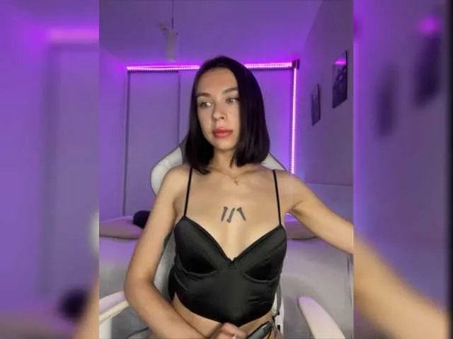 Live sex webcam photo for 1Nasty #275532272