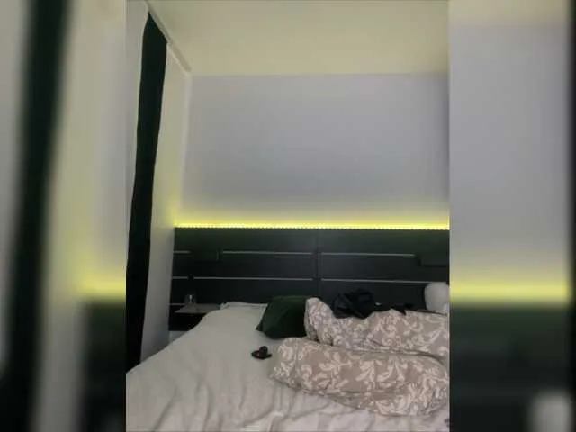 Live sex webcam photo for 1Nasty #276242143