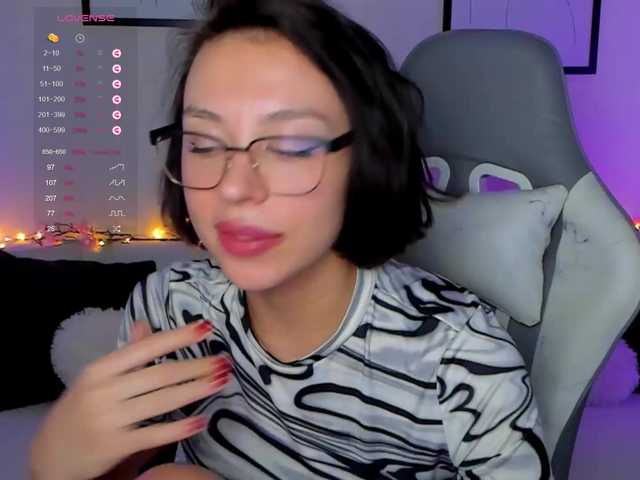 Live sex webcam photo for 1Nasty #277422216